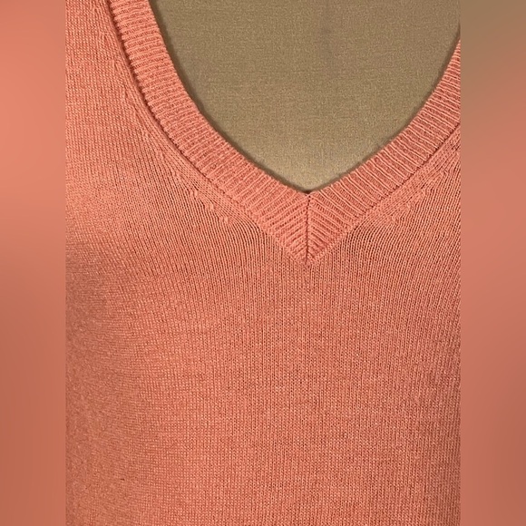 Banana Republic 100% Cashmere V-Neck Sweater Small - Picture 6 of 8